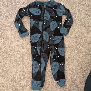 Zippy Jamz Gender Neutral Leaf Patterned baby sleeper